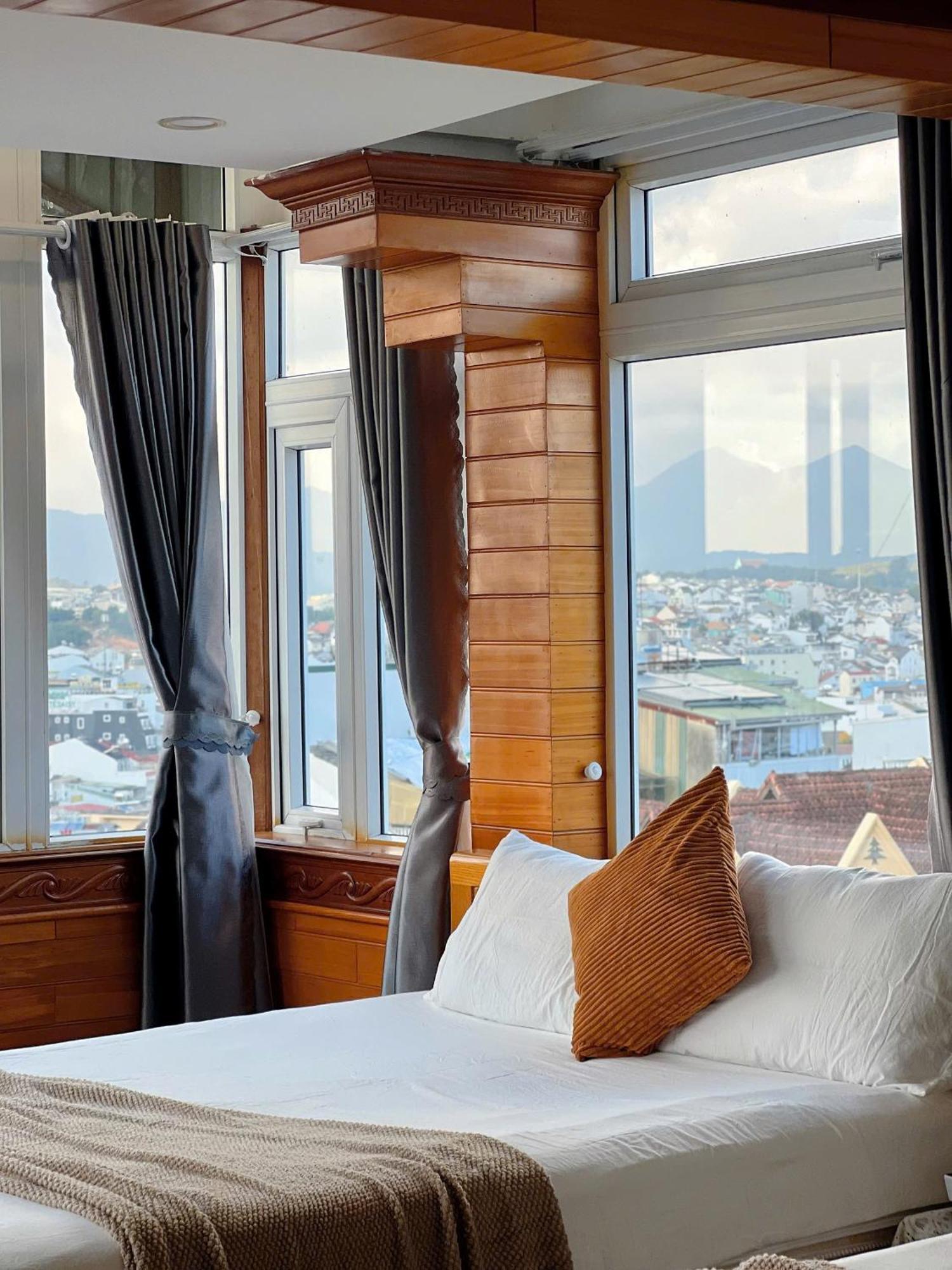Hotel Phuong Trinh 大叻 外观 照片